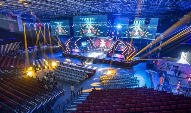 了俱乐部的 了俱乐部的