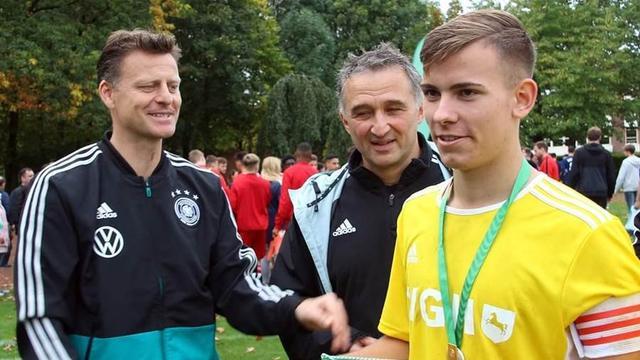 全队与球迷 全队与球迷