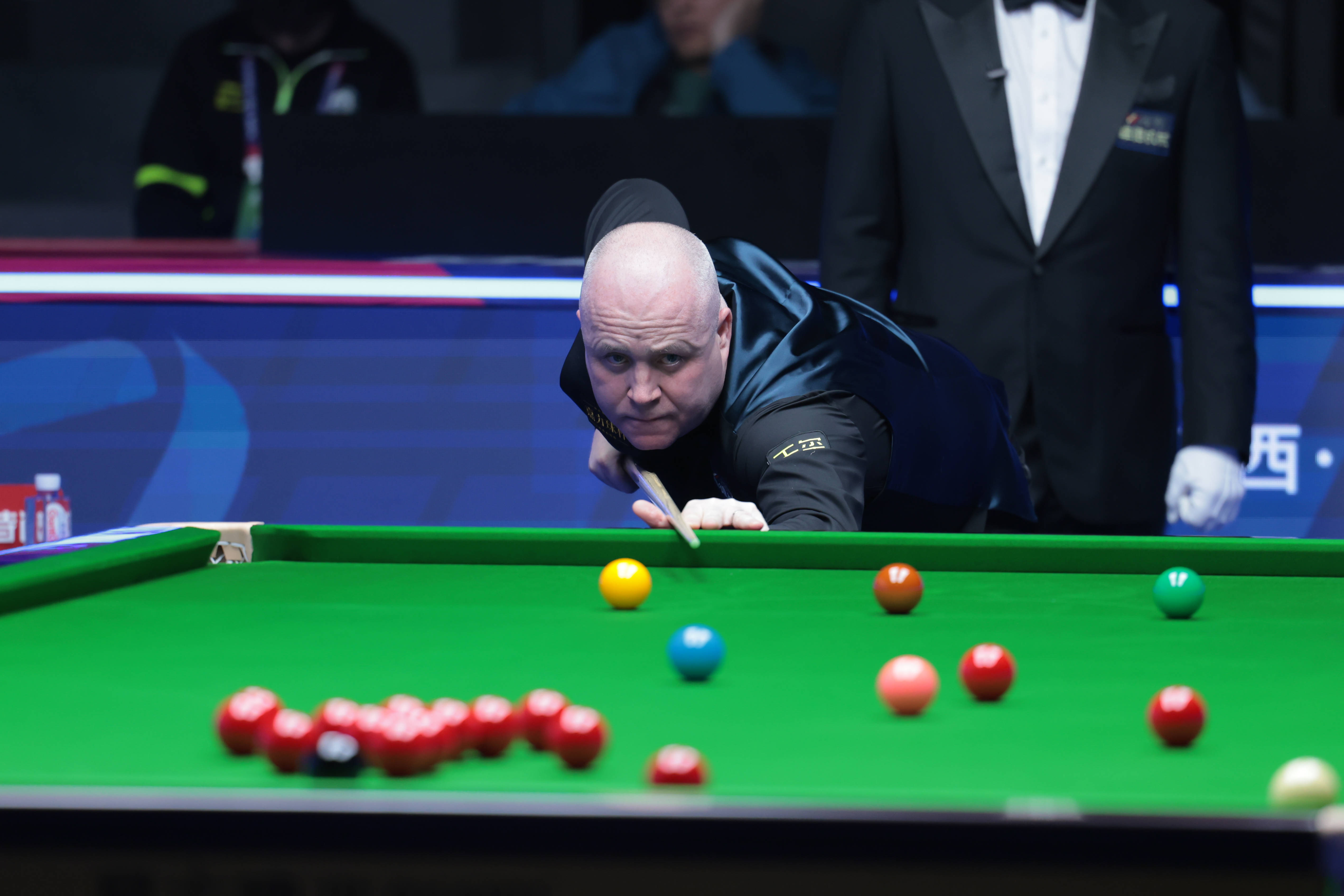 士队围绕斯 士队围绕斯