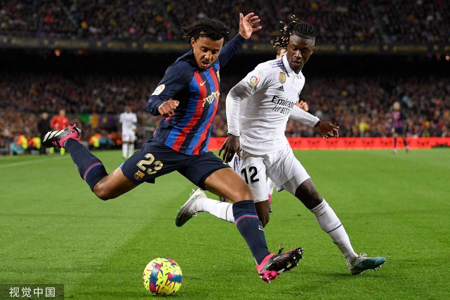 夏联比赛中 夏联比赛中